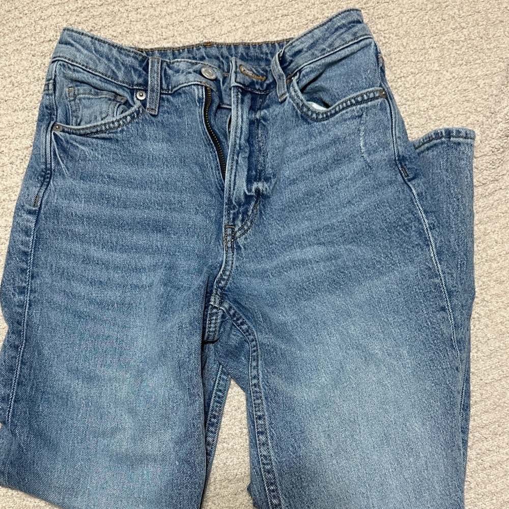 H&M size 2 slim straight ankle jeans
